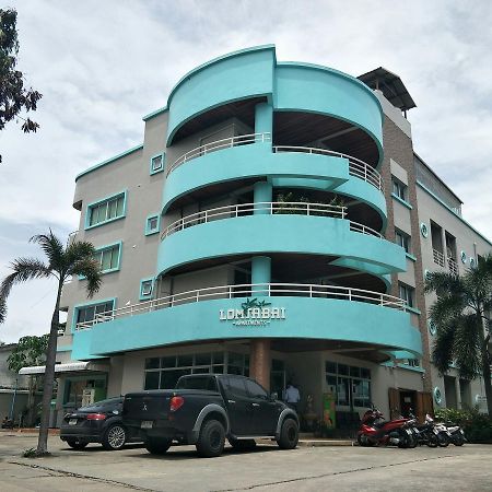 Lomsabai Apartments Bangsaen Exterior foto