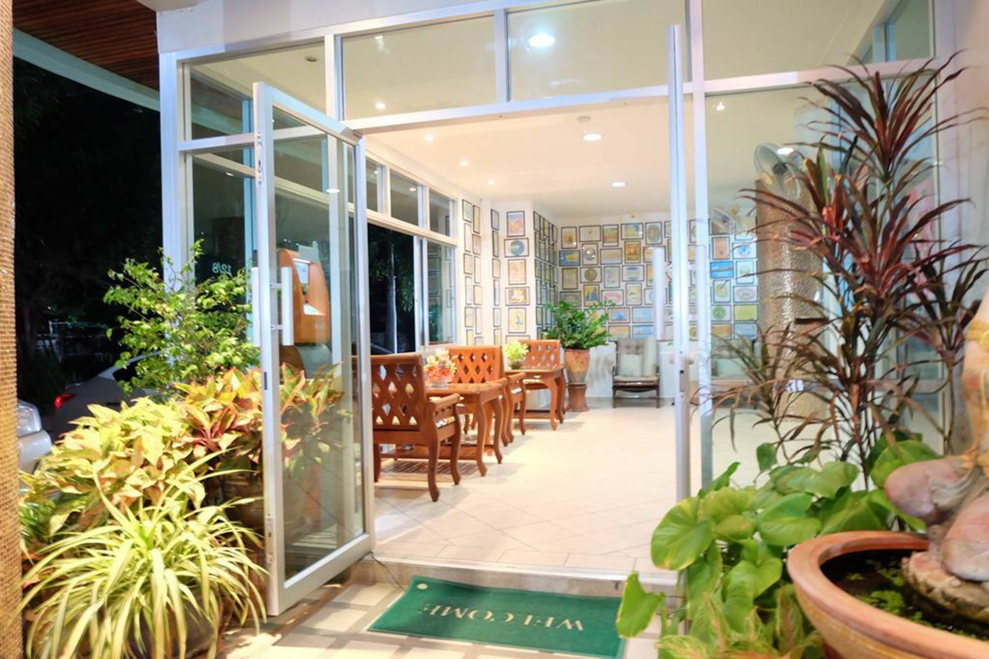 Lomsabai Apartments Bangsaen Exterior foto